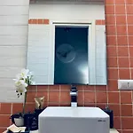 Couette-café Miluar Relais - Donnaregina 3*