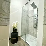 Couette-café Miluar Relais - Donnaregina 3*