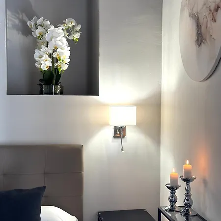 Miluar Relais - Donnaregina Bed & Breakfast Neapol