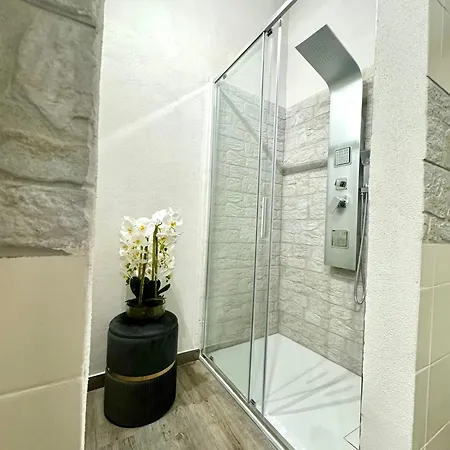 Bed & Breakfast Miluar Relais - Donnaregina 3*